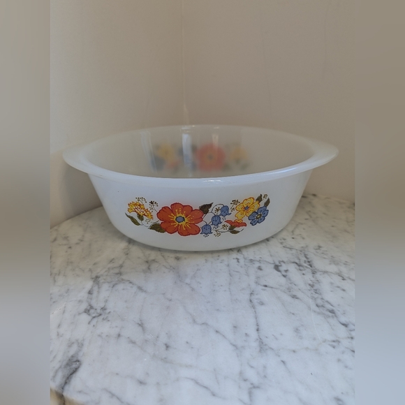Vintage Floral Glass Bake Casserole Dish - Picture 2 of 6